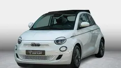 Bianco gelato 268 Nieuw 2025 Fiat 500e Style Cabriolet | € 28.790 (Super prijs)