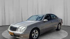 Grijs Gebruikt 2005 Mercedes E280 Avantgarde Sedan | € 3.895 (Super prijs)