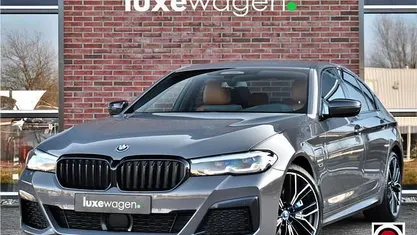 Occasion 2022 BMW 545e M Sport Sedan | € 47.900 (Super prijs)