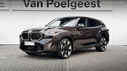 Bruin (metallic) Occasion 2024 BMW XM Comfort Edition SUV | € 131.900 (Eerlijke prijs)