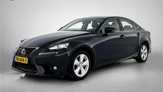 Zwart Gebruikt 2015 Lexus IS300h Sedan | € 20.950 (Eerlijke prijs)