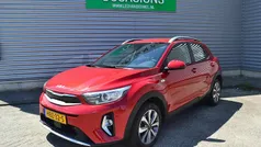 Rood Gebruikt 2022 Kia Stonic SUV | € 22.750 (Eerlijke prijs)
