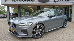 Gebruikt 2020 Volvo S60 R-Design Sedan | € 31.925 (Eerlijke prijs)
