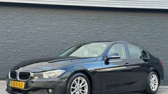 Zwart Gebruikt 2013 BMW 318 Executive Sedan | € 7.250 (Eerlijke prijs)