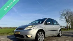 Grijs Occasion 2005 Ford Fiesta Futura Hatchback | € 1.495 (Eerlijke prijs)