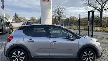 Gebruikt 2020 Citroën C3 Shine Hatchback | € 14.950 (Eerlijke prijs)