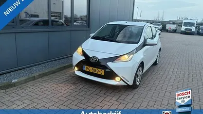 Occasion Toyota Aygo X-play 69 PK (50 kW) 2017 Hatchback