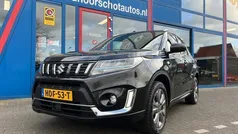 Zwart Gebruikt 2024 Suzuki Vitara SUV | € 29.900 (Eerlijke prijs)