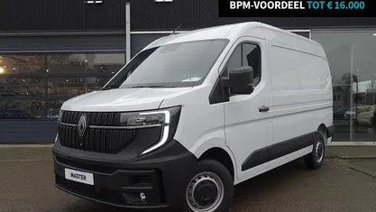 Blanc mineral (qng) (licht wit) Gebruikt 2024 Renault Master Van | € 32.185 (Eerlijke prijs)