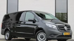 Zwart Gebruikt 2023 Mercedes e-Vito MPV | € 25.950 (Eerlijke prijs)