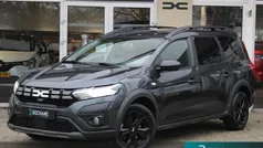 Grijs Gebruikt 2023 Dacia Jogger Extreme MPV | € 20.995 (Eerlijke prijs)