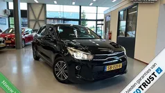 Zwart Gebruikt 2018 Kia Rio Hatchback | € 10.950 (Eerlijke prijs)