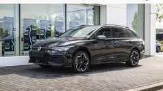 Zwart Nieuw 2024 VW Golf VIII R-line Edition Stationwagen | € 43.850 (Eerlijke prijs)