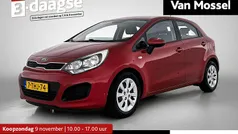 Rood Gebruikt 2014 Kia Rio Comfort Hatchback | € 8.440 (Eerlijke prijs)