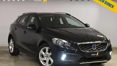 Zwart Gebruikt 2013 Volvo V40 CC Summum Stationwagen | € 16.840 (Eerlijke prijs)
