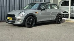 Gebruikt 2017 Mini ONE Hatchback | € 13.945 (Eerlijke prijs)