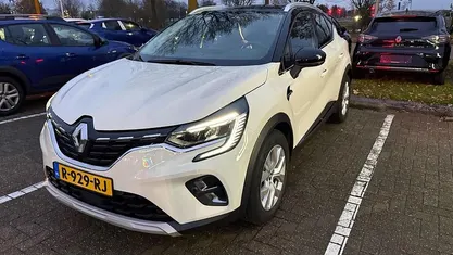 Gebruikt 2020 Renault Captur Intens SUV | € 21.840 (Eerlijke prijs)