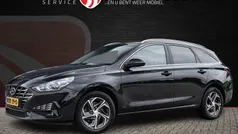 Zwart Gebruikt 2022 Hyundai i30 Comfort Stationwagen | € 20.485 (Eerlijke prijs)