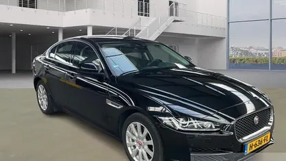 Occasion Jaguar XE Portfolio 200 PK (147 kW) 2019 Zwart (metallic) Sedan