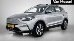 Gebruikt 2022 MG ZS Luxury SUV | € 20.495 (Eerlijke prijs)