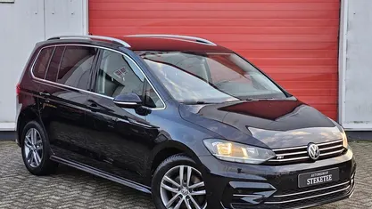 Occasion VW Touran Highline 111 PK (81 kW) 2017 Zwart MPV
