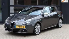 Grijs Gebruikt 2012 Alfa Romeo Giulietta Distinctive Hatchback | € 8.345 (Eerlijke prijs)