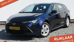 Blauw Gebruikt 2023 Toyota Corolla Active Stationwagen | € 21.950 (Eerlijke prijs)