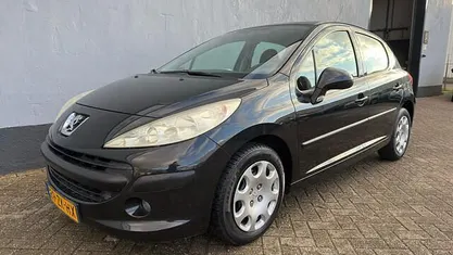 Gebruikt 2008 Peugeot 207 Hatchback | € 1.750 (Eerlijke prijs)