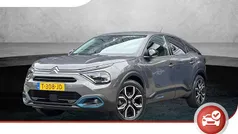 Grijs Gebruikt 2023 Citroën e-C4 Shine SUV | € 20.900 (Eerlijke prijs)
