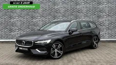 Zwart Gebruikt 2022 Volvo V60 Plus Stationwagen | € 32.694 (Eerlijke prijs)