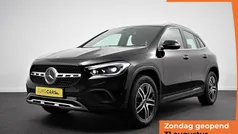 Zwart Gebruikt 2020 Mercedes GLA200 Progressive SUV | € 32.890 (Eerlijke prijs)