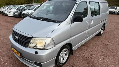 Grijs Gebruikt 2007 Toyota HiAce Comfort Van | € 7.950 (Eerlijke prijs)