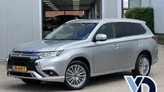 Grijs Gebruikt 2019 Mitsubishi Outlander P-HEV SUV | € 20.950 (Eerlijke prijs)