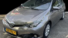 Gebruikt 2015 Toyota Auris Hatchback | € 12.800 (Eerlijke prijs)