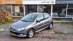 Grijs Gebruikt 2009 Peugeot 206 Hatchback | € 2.649 (Eerlijke prijs)
