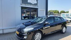 Zwart Gebruikt 2013 Renault Mégane GrandTour Bose Edition Stationwagen | € 3.449 (Eerlijke prijs)