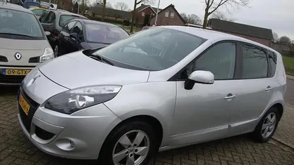 Occasion Renault Scénic III Expression 131 PK (96 kW) 2011 Grijs MPV