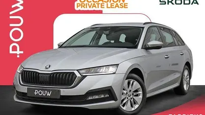 Grijs Occasion 2023 Skoda Octavia Ambition Stationwagen | € 22.450 (Eerlijke prijs)