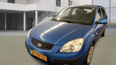 Gebruikt 2005 Kia Rio Hatchback | € 1.995 (Eerlijke prijs)