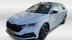Gebruikt 2022 Skoda Octavia SportLine Stationwagen | € 22.950 (Eerlijke prijs)