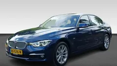 Blauw Gebruikt 2018 BMW 318 Executive Sedan | € 18.930 (Eerlijke prijs)