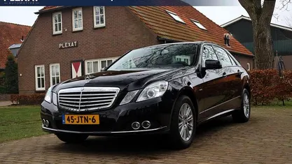 Occasion 2009 Mercedes E250 Elegance Sedan | € 13.845 (Eerlijke prijs)