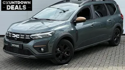 Gebruikt 2024 Dacia Jogger Extreme MPV | € 25.695 (Eerlijke prijs)