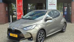 Groen Gebruikt 2021 Toyota Yaris Hybrid Hatchback | € 21.999 (Eerlijke prijs)