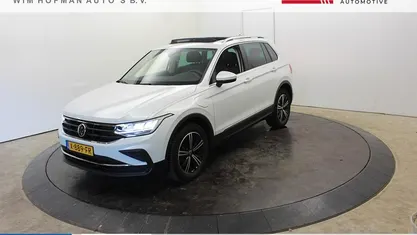 Wit Gebruikt 2021 VW Tiguan Business+ SUV | € 27.240 (Super prijs)