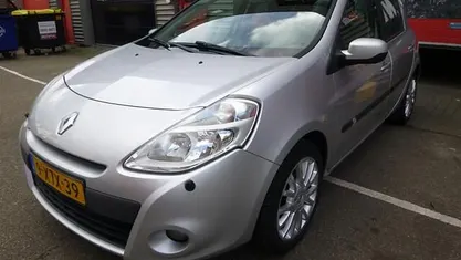 Grijs Occasion 2010 Renault Clio II Hatchback | € 2.997 (Eerlijke prijs)