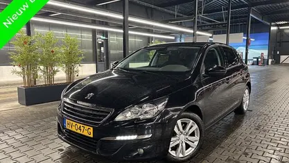 Zwart (metallic) Gebruikt 2015 Peugeot 308 Hatchback | € 6.199 (Eerlijke prijs)