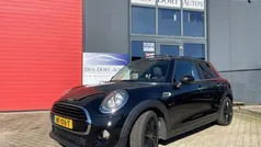 Gebruikt 2016 Mini Cooper Business Hatchback | € 11.950 (Eerlijke prijs)