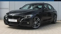 Zwart Gebruikt 2019 BMW 320 Executive Sedan | € 27.950 (Eerlijke prijs)