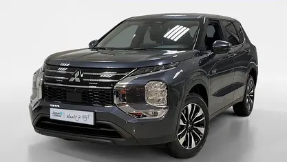 Occasion 2025 Mitsubishi Outlander P-HEV Intense SUV | € 49.045 (Eerlijke prijs)